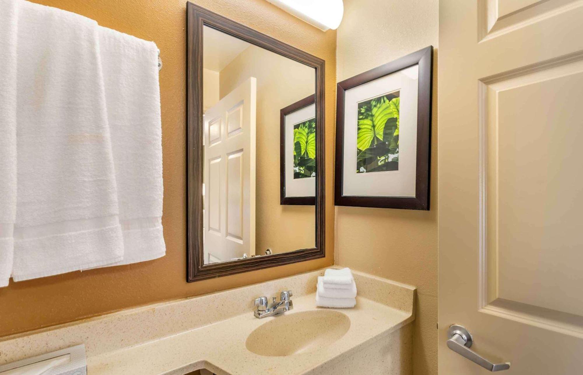 Extended Stay America Select Suites - Chesapeake - Churchland Blvd Exterior foto